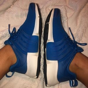 Royal blue nike presto air